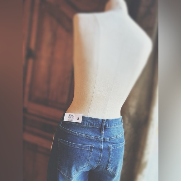 Denim / Detailing Gold Tone Studded Faux Pockets - Picture 9 of 10